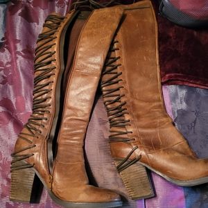 Steve Madden brown boots